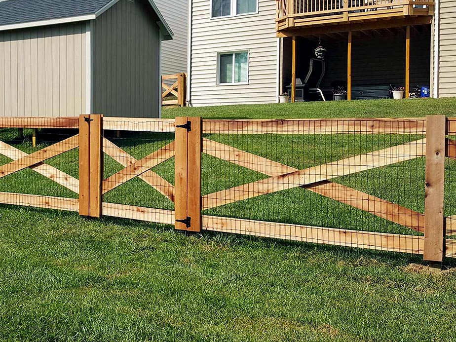 Farm Crossbuck Fence in Dayton Ohio