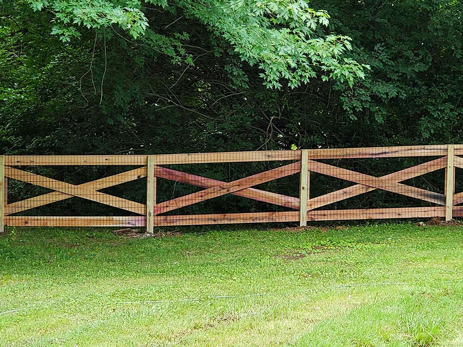 Farm Crossbuck Fence in Dayton Ohio