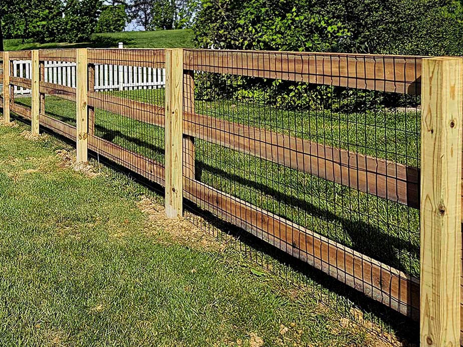 Farm fencing company in Dayton Ohio for farms and residential properties