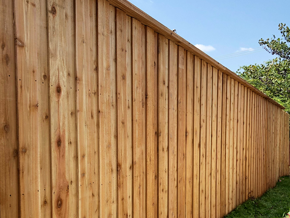 Centerville OH Shadowbox style wood fence