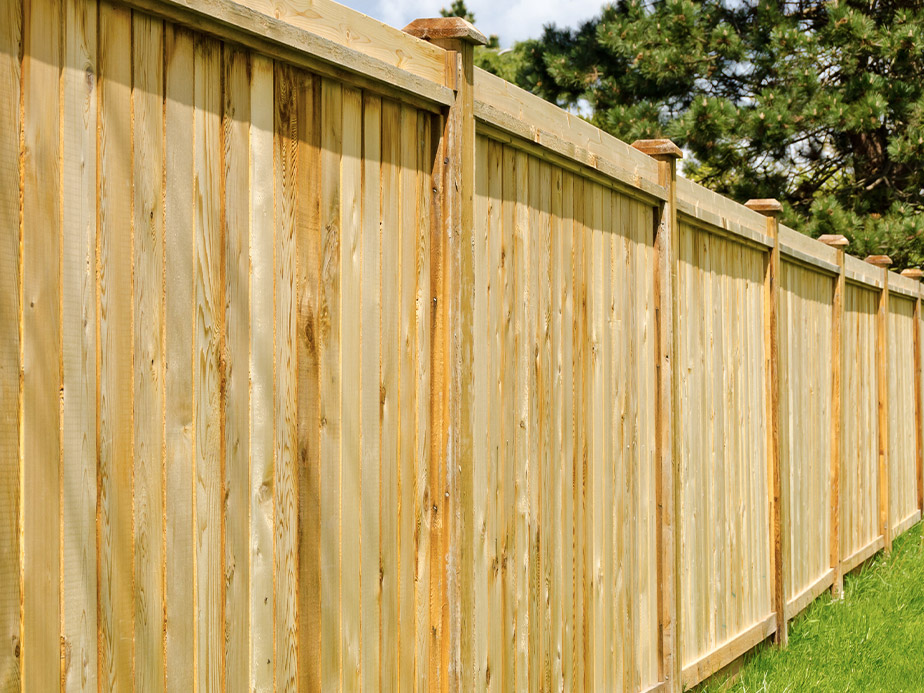 Huber Heights OH cap and trim style wood fence